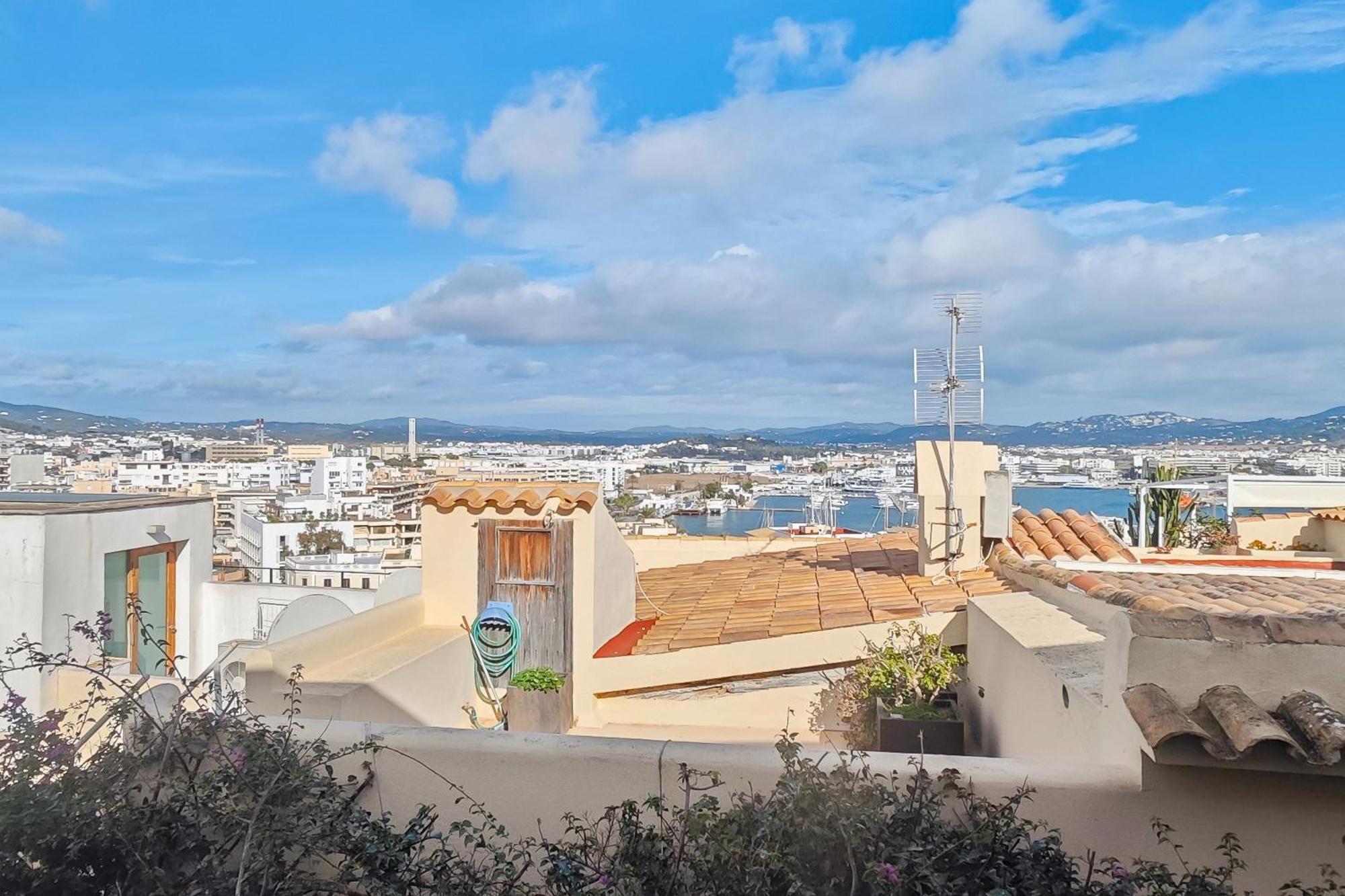 Navila Estudio En La Piscina Ibiza Eksteriør billede